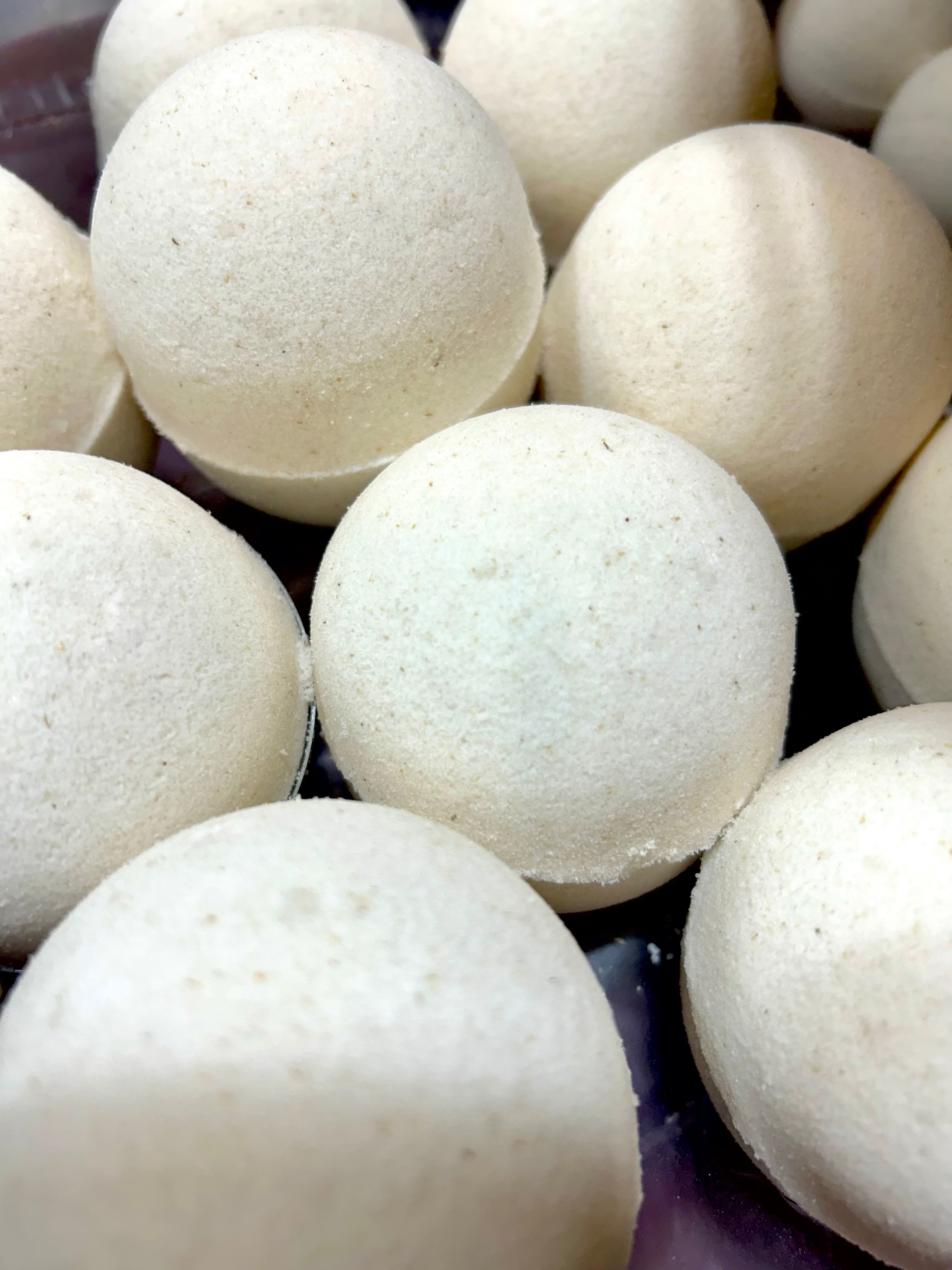 Oatmeal Milk + Honey Jumbo Bath Fizzie